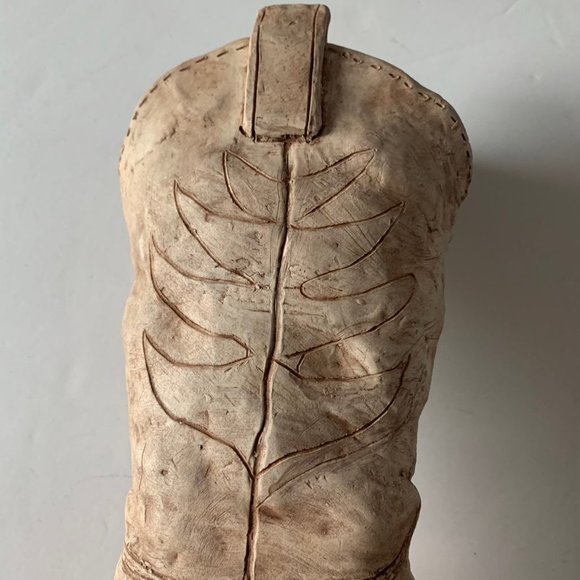 Pottery ceramic cowboy boot on display - Picture 6 of 6